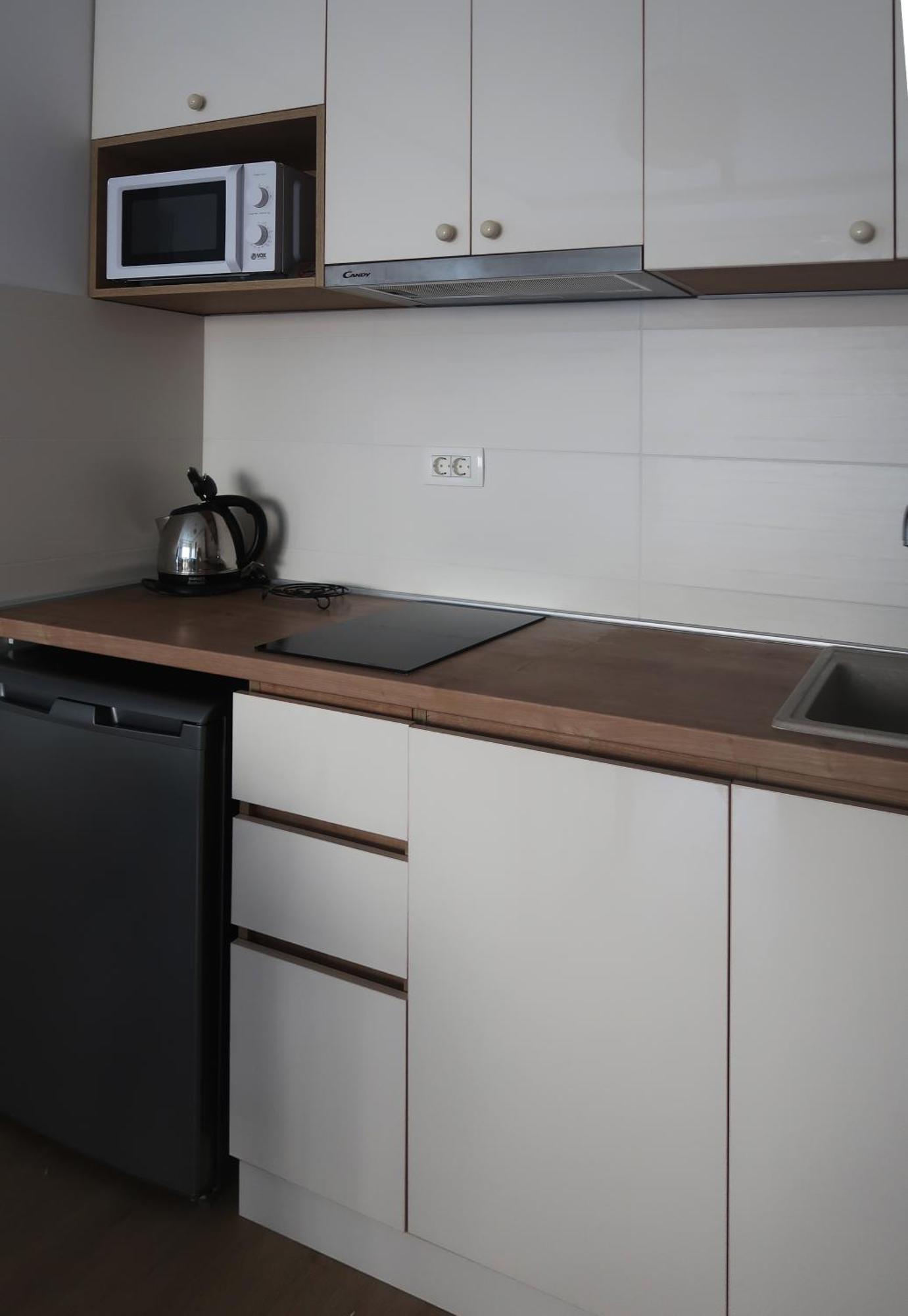 Cozy Nest, 350M To Beach, Free Parking, Wi-Fi Kotor Buitenkant foto