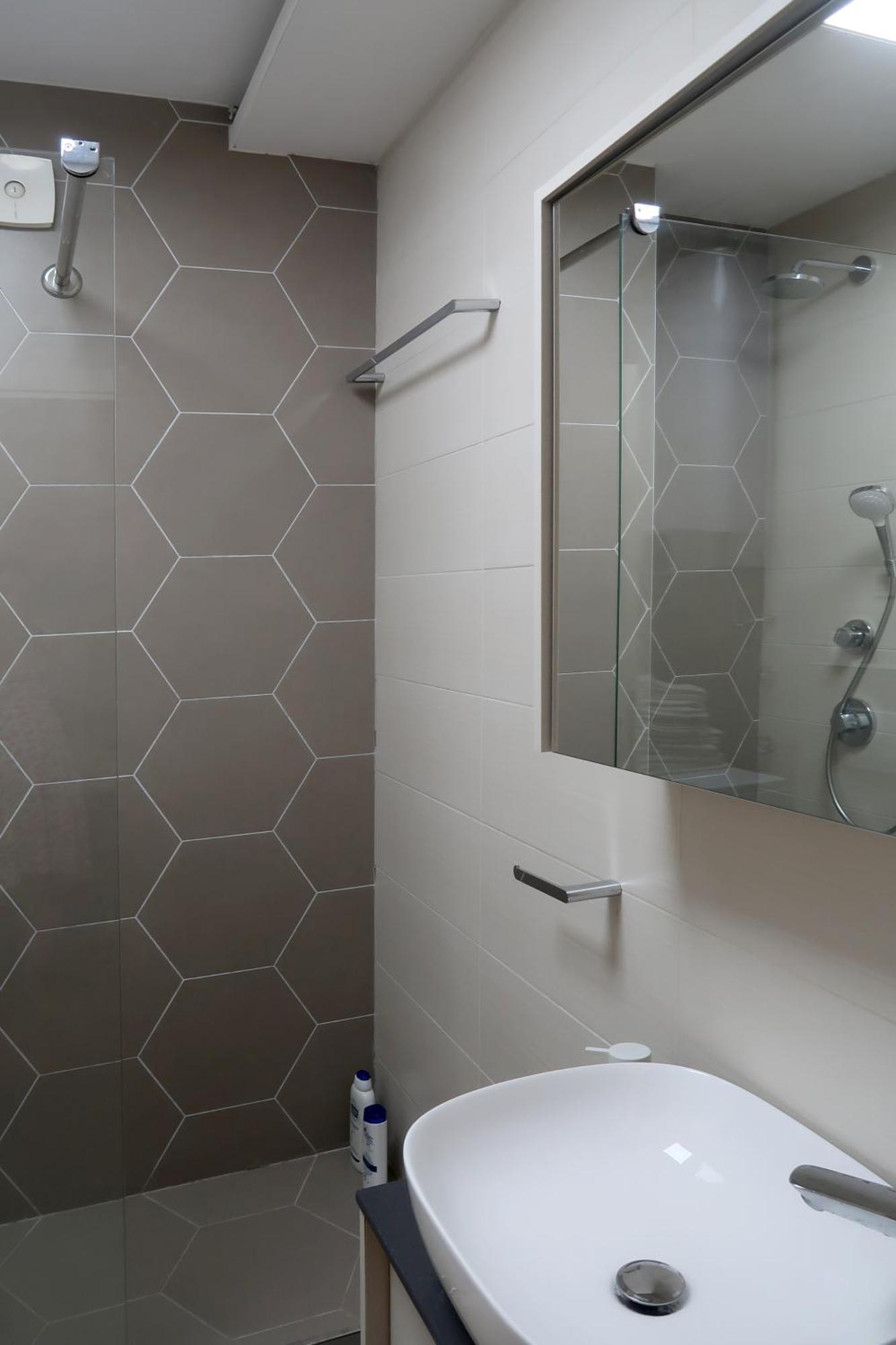 Cozy Nest, 350M To Beach, Free Parking, Wi-Fi Kotor Buitenkant foto