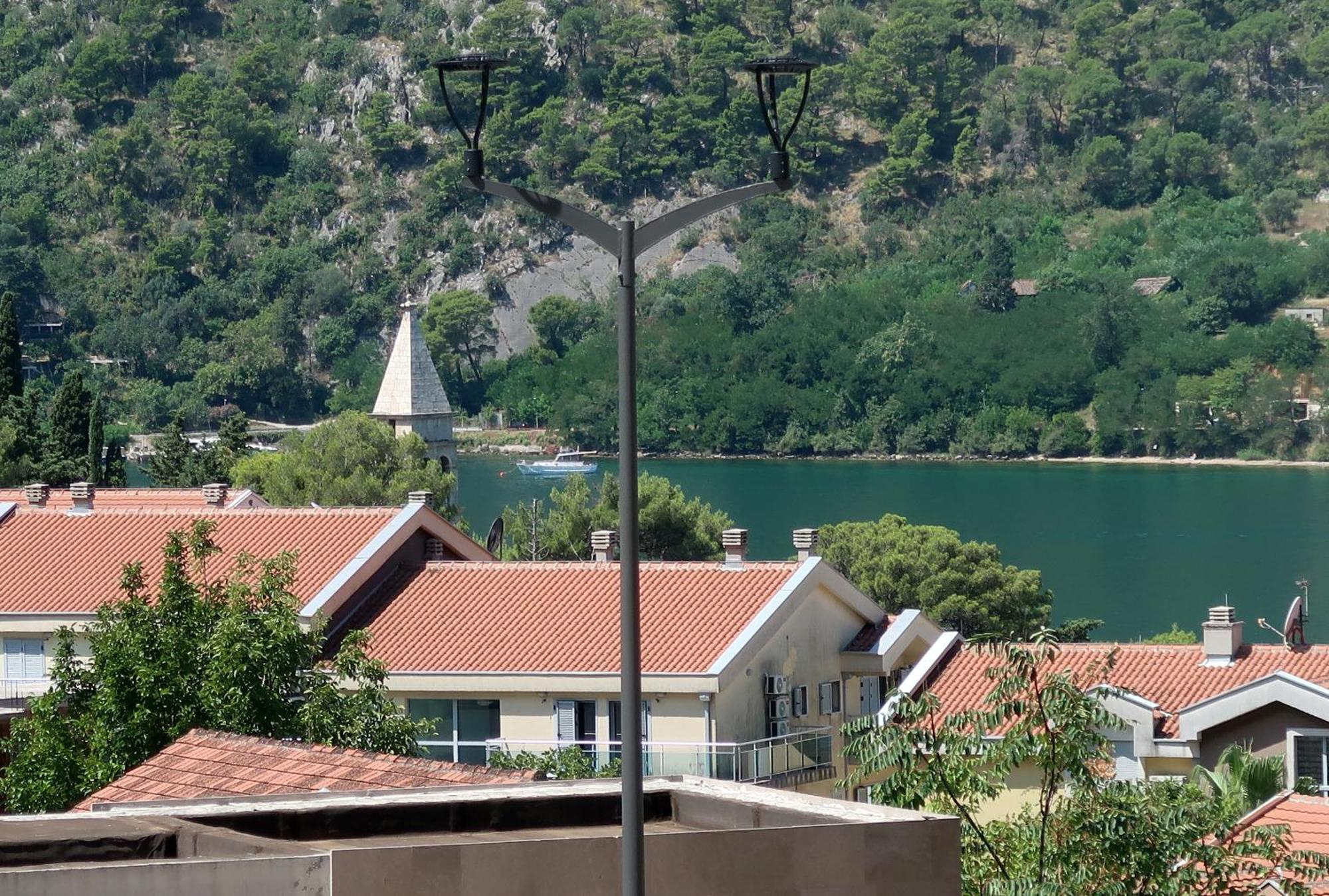 Cozy Nest, 350M To Beach, Free Parking, Wi-Fi Kotor Buitenkant foto