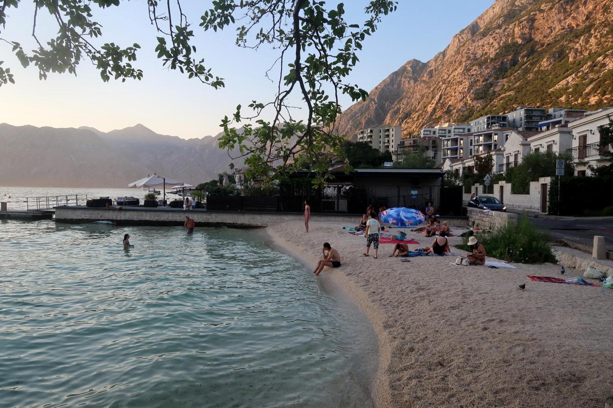 Cozy Nest, 350M To Beach, Free Parking, Wi-Fi Kotor Buitenkant foto