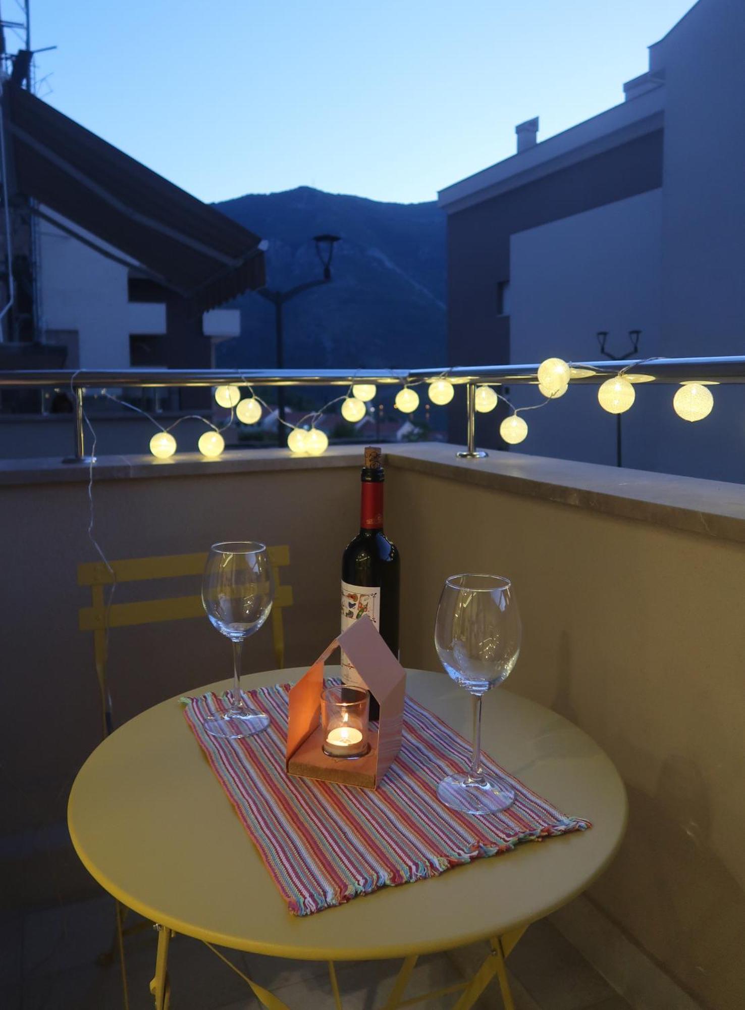 Cozy Nest, 350M To Beach, Free Parking, Wi-Fi Kotor Buitenkant foto