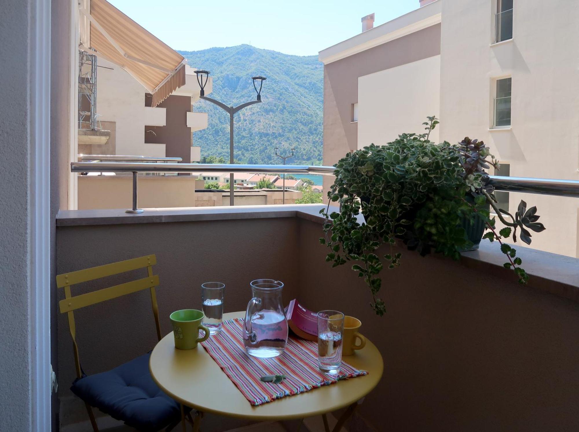 Cozy Nest, 350M To Beach, Free Parking, Wi-Fi Kotor Buitenkant foto